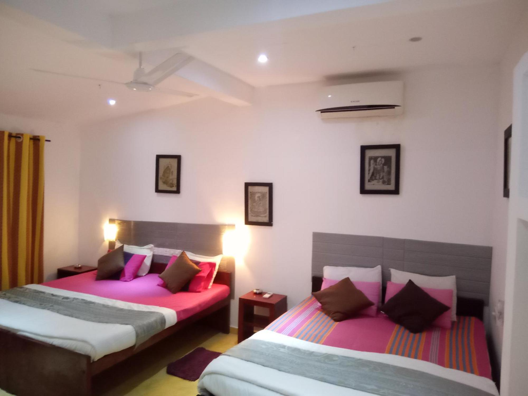 Vidisa Villas Hikkaduwa Buitenkant foto